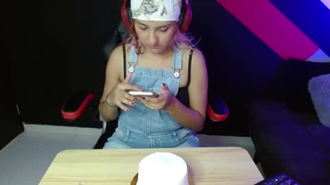 Alter  online show from 01/14/25, 08:59