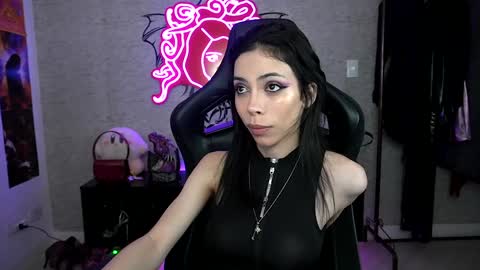 Snapshot of altsofie chatting on 12/08/24, 07:05 Sofie Kimino online show from 12/08/24, 07:05