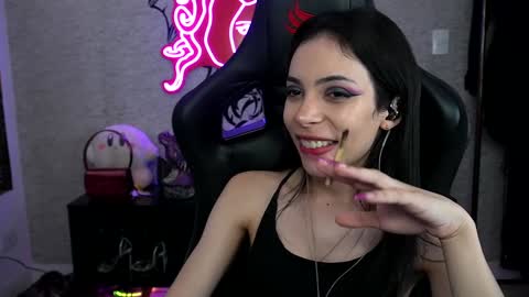 Snapshot of altsofie chatting on 12/10/24, 04:17 Sofie Kimino online show from 12/10/24, 04:17