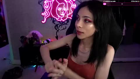 Snapshot of altsofie chatting on 12/25/24, 07:24 Sofie Kimino online show from 12/25/24, 07:24