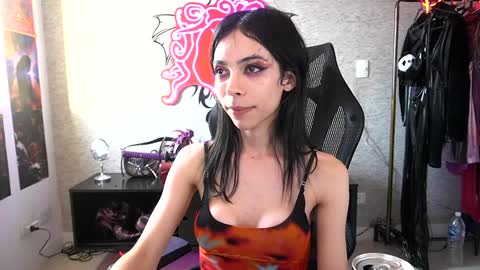 Snapshot of altsofie chatting on 02/05/25, 09:15 Sofie Kimino online show from 02/05/25, 09:15