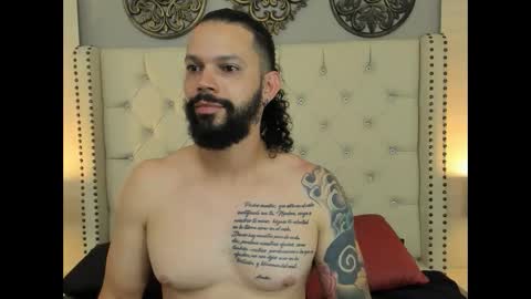 Snapshot of alukardbig chatting on 10/29/25, 01:41 alukardbig online show from 10/29/25, 01:41