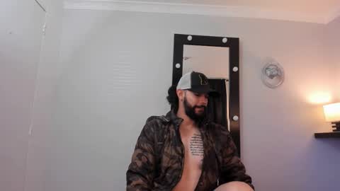 Snapshot of alukardbig chatting on 11/21/25, 12:04 alukardbig online show from 11/21/25, 12:04