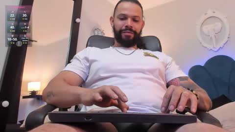 Snapshot of alukardbig chatting on 12/16/25, 02:55 alukardbig online show from 12/16/25, 02:55