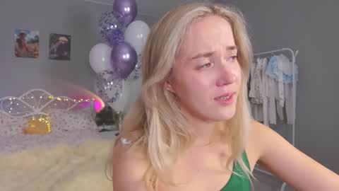 Snapshot of aluntick chatting on 12/11/24, 05:15 Amelia NEXT STREAM online show from 12/11/24, 05:15