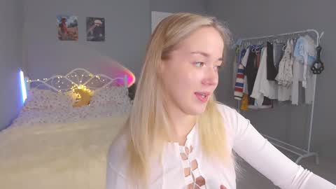 Snapshot of aluntick chatting on 12/13/24, 01:55 Amelia NEXT STREAM online show from 12/13/24, 01:55