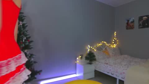 Snapshot of aluntick chatting on 12/29/24, 01:38 Amelia NEXT STREAM online show from 12/29/24, 01:38