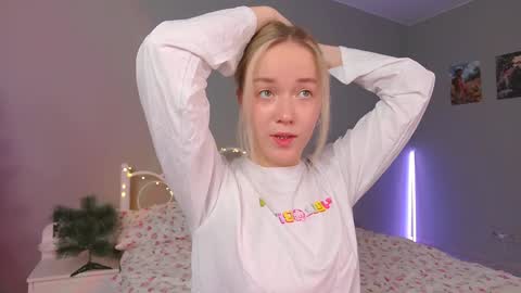 Snapshot of aluntick chatting on 01/11/25, 02:04 Amelia NEXT STREAM online show from 01/11/25, 02:04