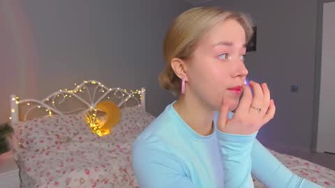 Snapshot of aluntick chatting on 01/12/25, 01:48 Amelia NEXT STREAM online show from 01/12/25, 01:48