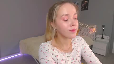 Snapshot of aluntick chatting on 01/15/25, 05:15 Amelia NEXT STREAM online show from 01/15/25, 05:15