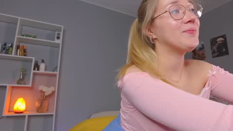 Snapshot of aluntick chatting on 02/01/25, 07:44 Amelia NEXT STREAM online show from 02/01/25, 07:44