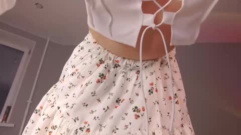 Snapshot of aluntick chatting on 02/18/25, 05:10 Amelia NEXT STREAM online show from 02/18/25, 05:10