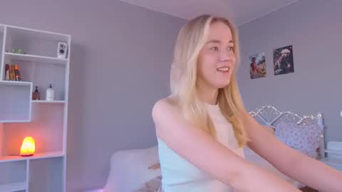 Snapshot of aluntick chatting on 02/21/25, 01:55 Amelia NEXT STREAM online show from 02/21/25, 01:55