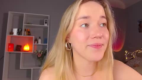 Snapshot of aluntick chatting on 03/06/25, 08:05 Amelia NEXT STREAM online show from 03/06/25, 08:05