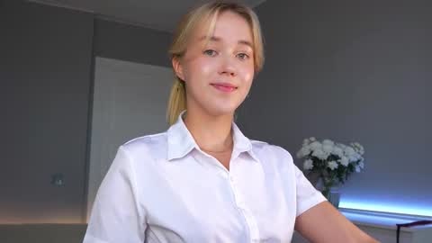 Snapshot of aluntick chatting on 10/10/25, 01:54 Amelia NEXT STREAM online show from 10/10/25, 01:54