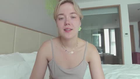 Snapshot of aluntick chatting on 03/04/26, 02:06 Amelia NEXT STREAM online show from 03/04/26, 02:06