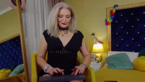 Alura Jenson online show from 12/16/25, 08:25