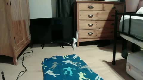 Snapshot of alwayslubed chatting on 12/11/24, 01:39 alwayslubed online show from 12/11/24, 01:39