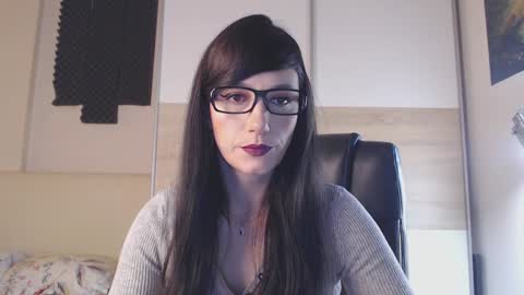 Snapshot of alycetn chatting on 03/05/25, 01:28 Alice online show from 03/05/25, 01:28