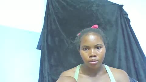 alydie7 online show from 04/14/26, 02:28