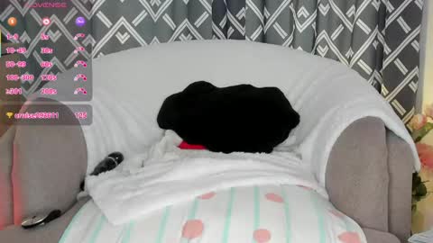 Snapshot of alyjonesoficiall_ chatting on 05/12/26, 06:27 Aly Instg oficial alyjones Lush and Domi love toys are on online show from 05/12/26, 06:27