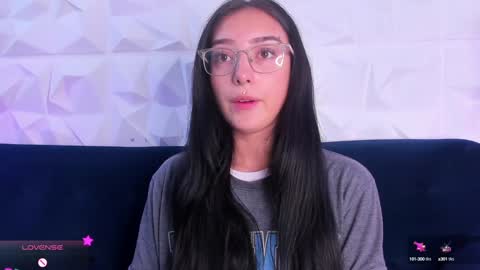 Snapshot of alys_molly chatting on 02/03/25, 11:20 sopie online show from 02/03/25, 11:20