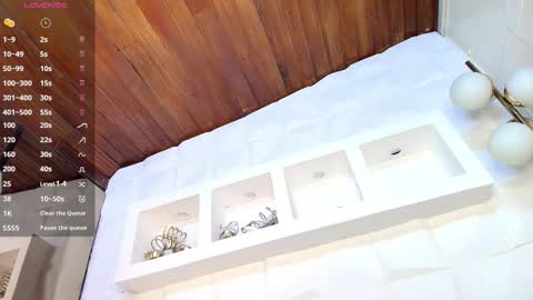 Snapshot of alys_molly chatting on 02/04/26, 11:05 sopie online show from 02/04/26, 11:05