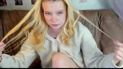 Alysa   7GMT  online show from 03/22/26, 01:58