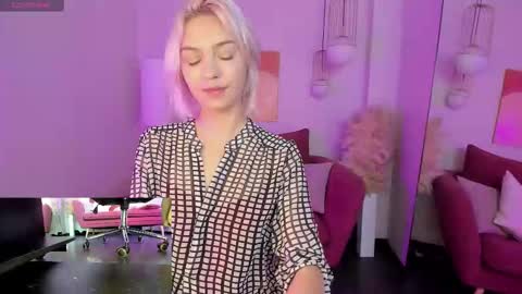 Alysia online show from 09/14/25, 02:16