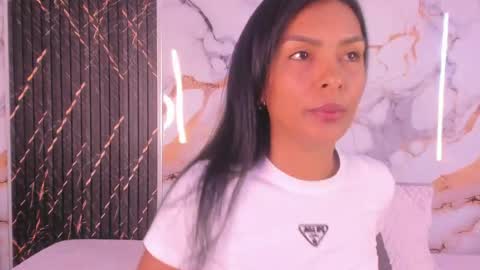 Snapshot of alyson__a chatting on 06/03/26, 12:08 alyson__a online show from 06/03/26, 12:08