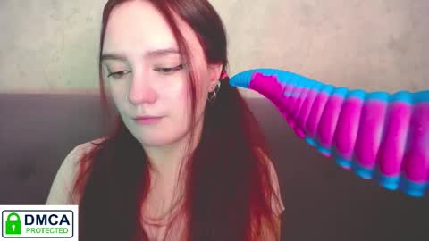 Alyssa online show from 11/02/25, 11:45