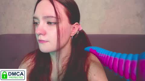 Alyssa online show from 11/11/25, 09:42