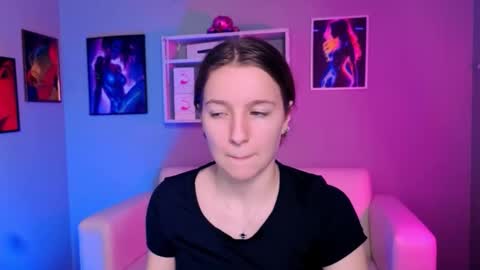 alyssamoan online show from 11/30/25, 11:47