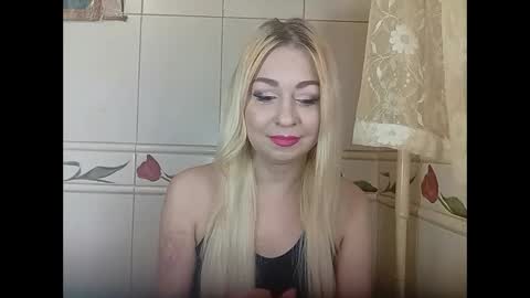 Alyssaqes online show from 05/19/26, 02:01