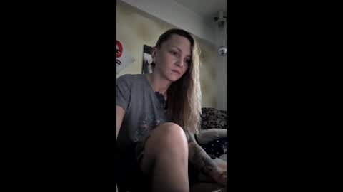 Aly online show from 02/03/26, 01:38