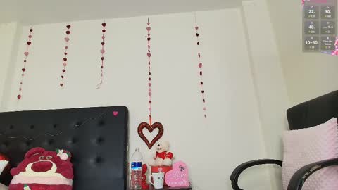 Isabella online show from 02/23/25, 10:53