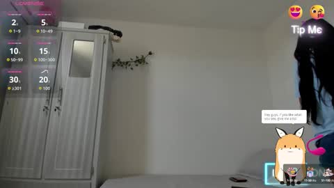 AMAIA online show from 09/18/25, 06:54