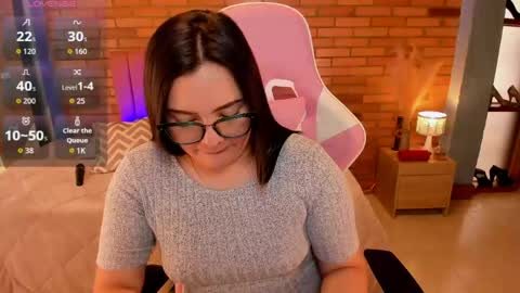 Hi Im AmaiaHelp me reach 100 likes online show from 05/18/26, 04:35