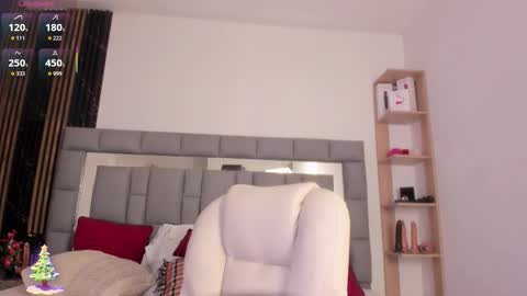 Amaia  online show from 12/15/25, 07:40