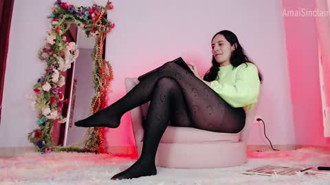 Snapshot of amaisinclair chatting on 02/02/25, 09:08 Amai Sinclair online show from 02/02/25, 09:08