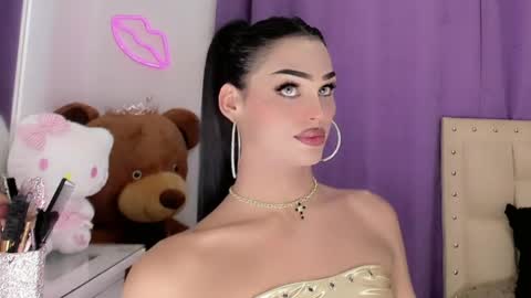 amal_baddel_ online show from 05/15/26, 11:12