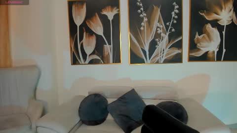 Amalia cruss online show from 03/25/26, 08:26