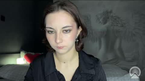 amalia_lambert13 online show from 05/17/26, 07:32