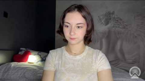 amalia_lambert13 online show from 05/22/26, 07:19