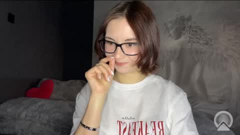 amalia_lambert13 online show from 05/28/26, 07:22
