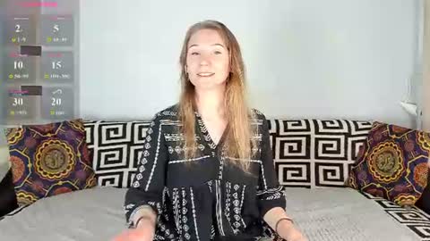 Snapshot of amalia_mio chatting on 06/14/26, 08:27 Amalia online show from 06/14/26, 08:27