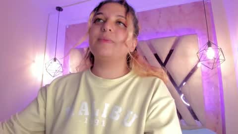 Amalia Im Back See you soon this January 7 at 10 pm Colombia time online show from 02/16/25, 09:26