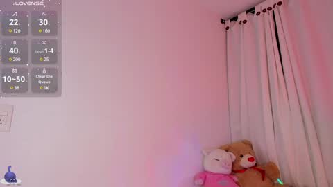 Amalia    real MIA  online show from 02/03/25, 08:57