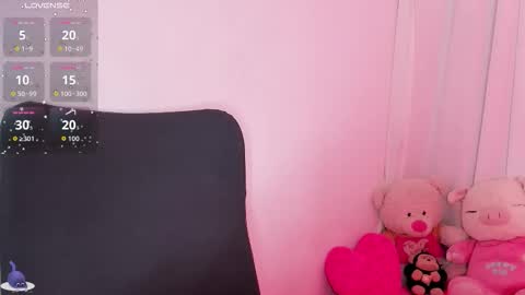 Amalia    real MIA  online show from 12/14/25, 04:51