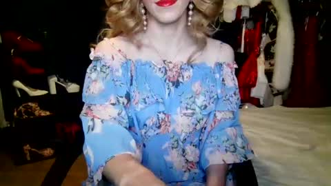 Amalie online show from 07/25/26, 04:37